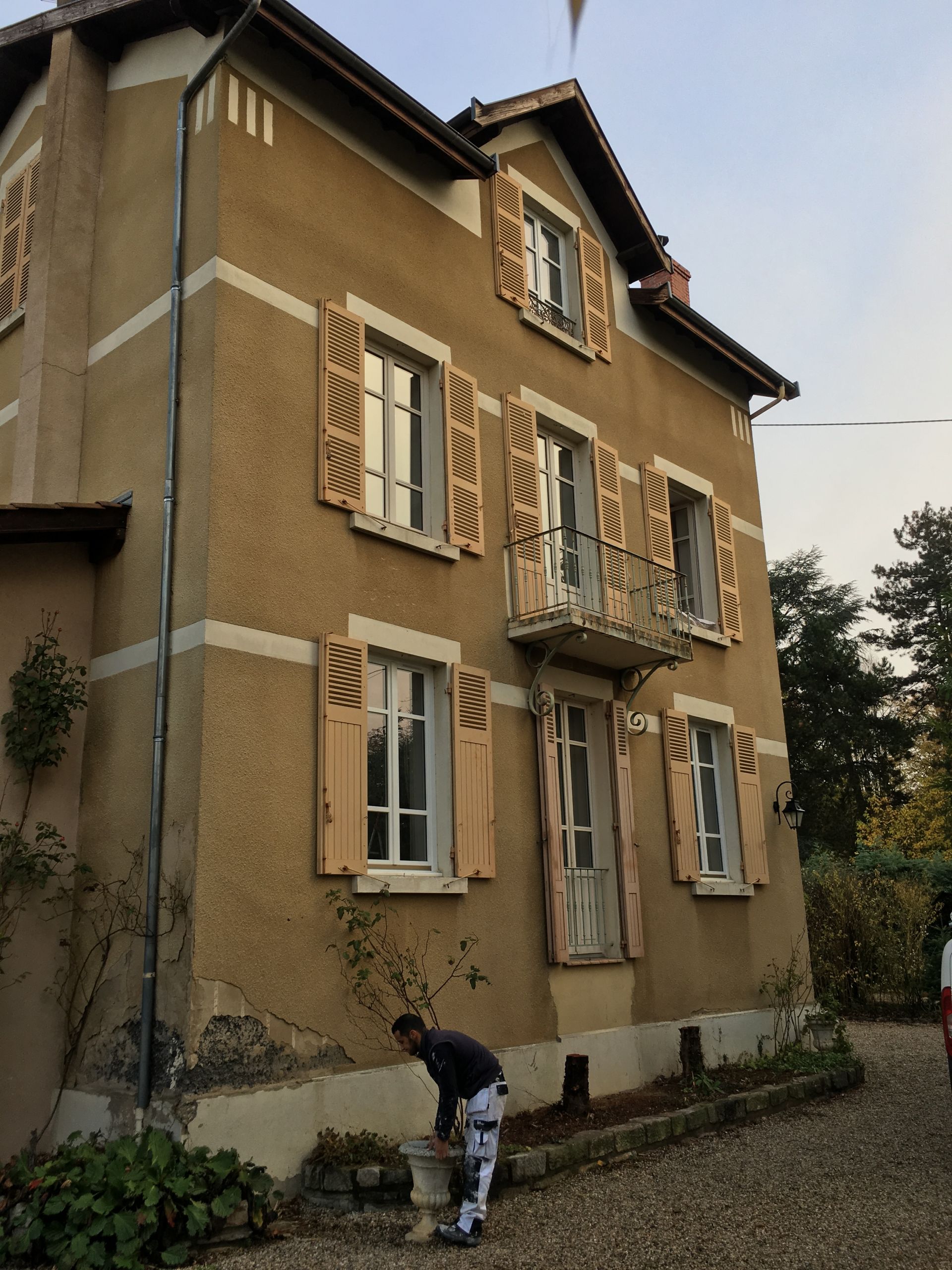 Ravalement de façade à Tassin-la-Demi-Lune