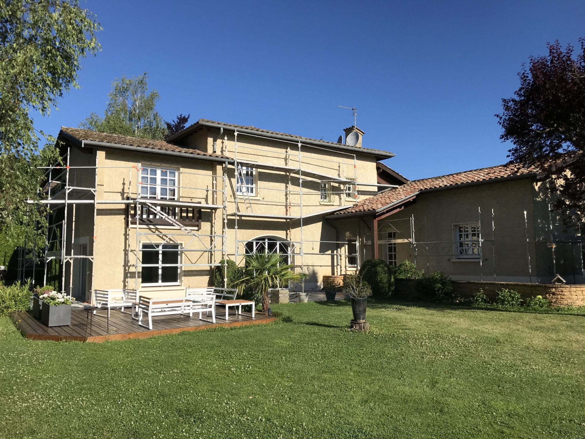 Ravalement de façade à Lissieu : De l’ancien au neuf