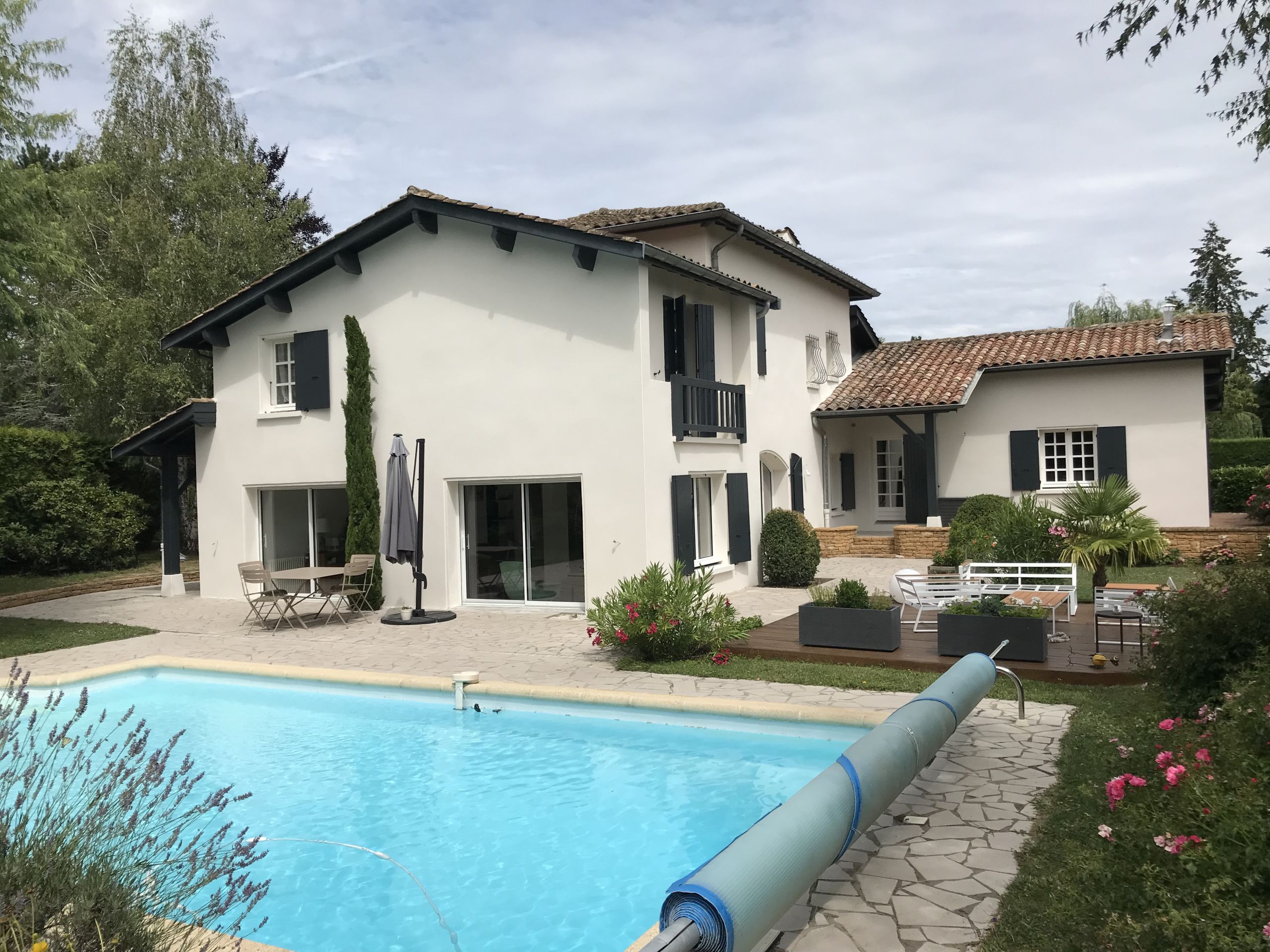 Ravalement de façade à Lissieu : De l’ancien au neuf