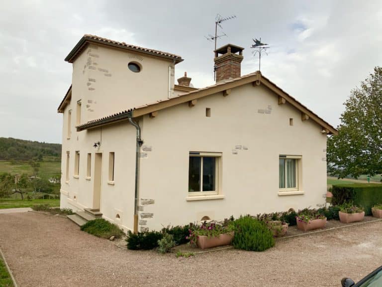 Ravalement de façade à Pollionay