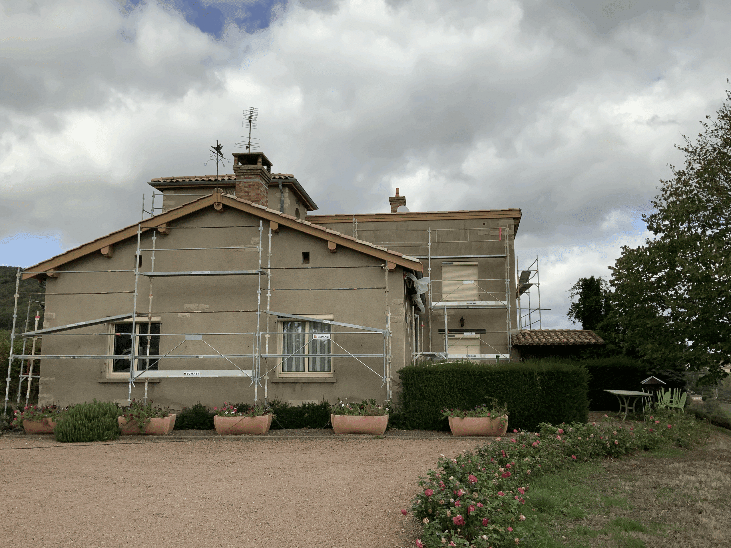 Ravalement de façade à Pollionay