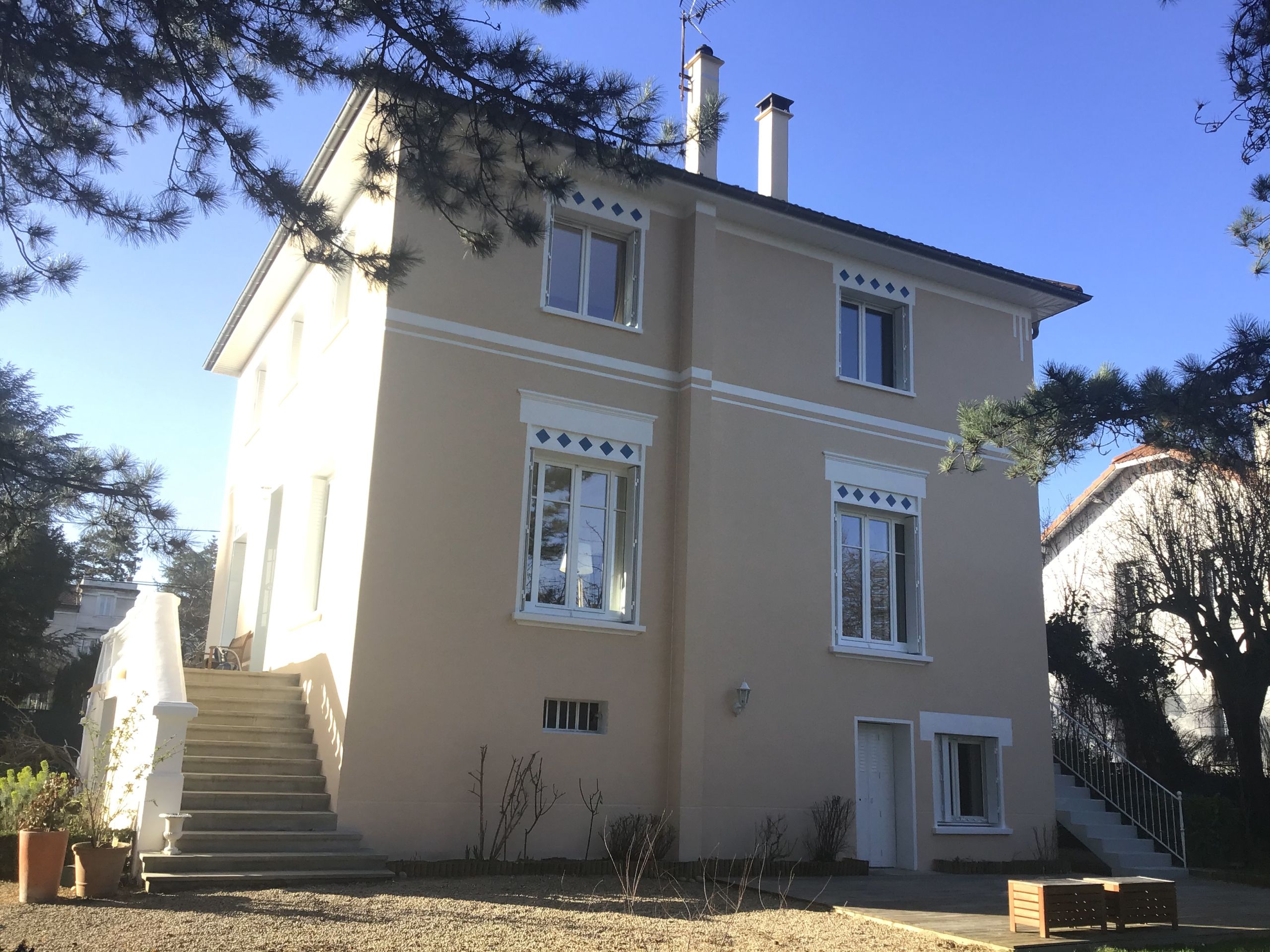 Ravalement de façade à Thurins