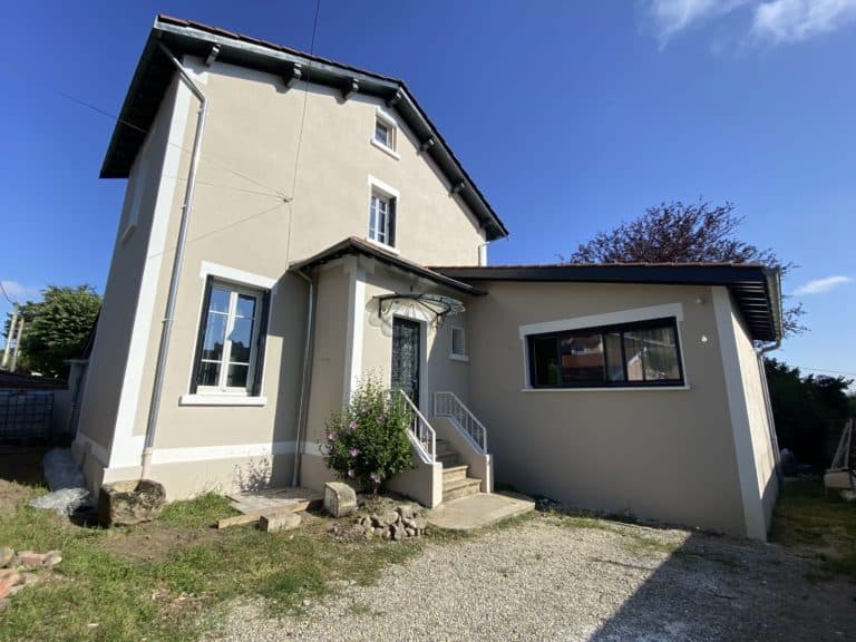 Ravalement de façade à Saint-Genis-Laval